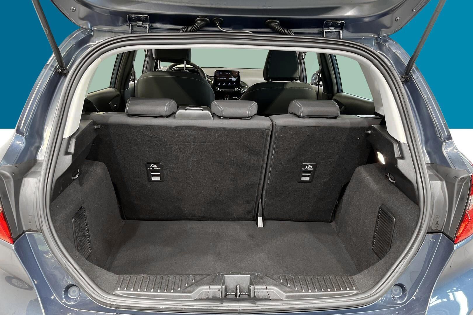 Ford Fiesta iso kuva 8