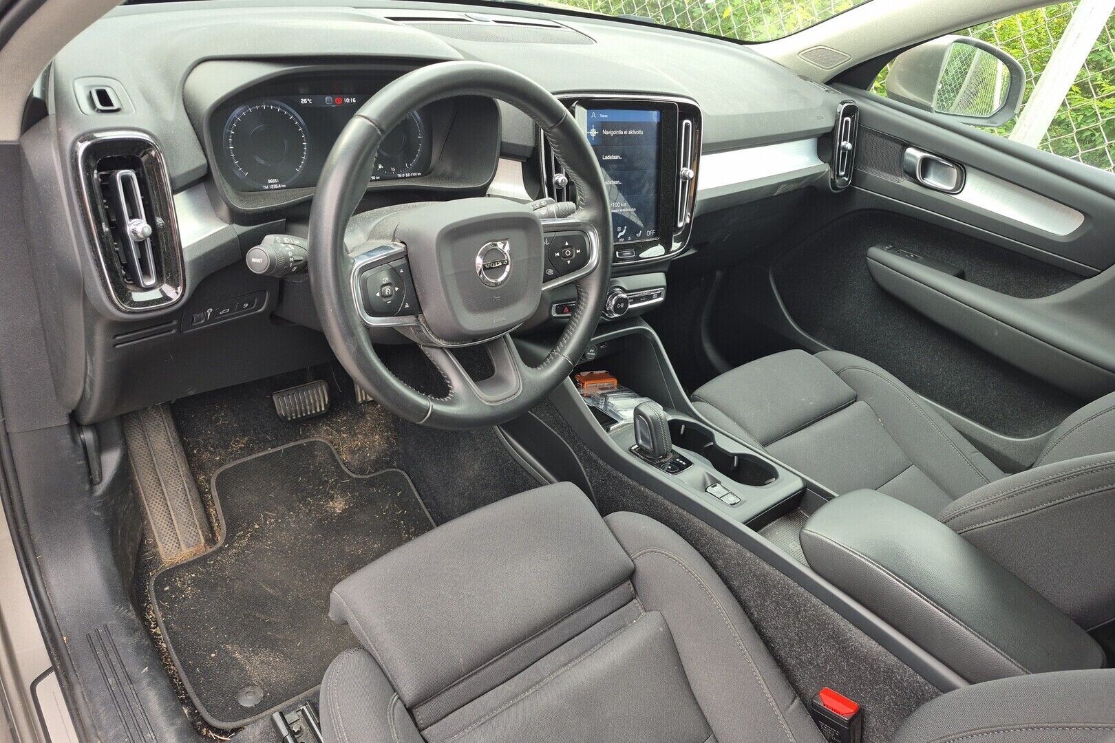 Volvo XC40 iso kuva 21