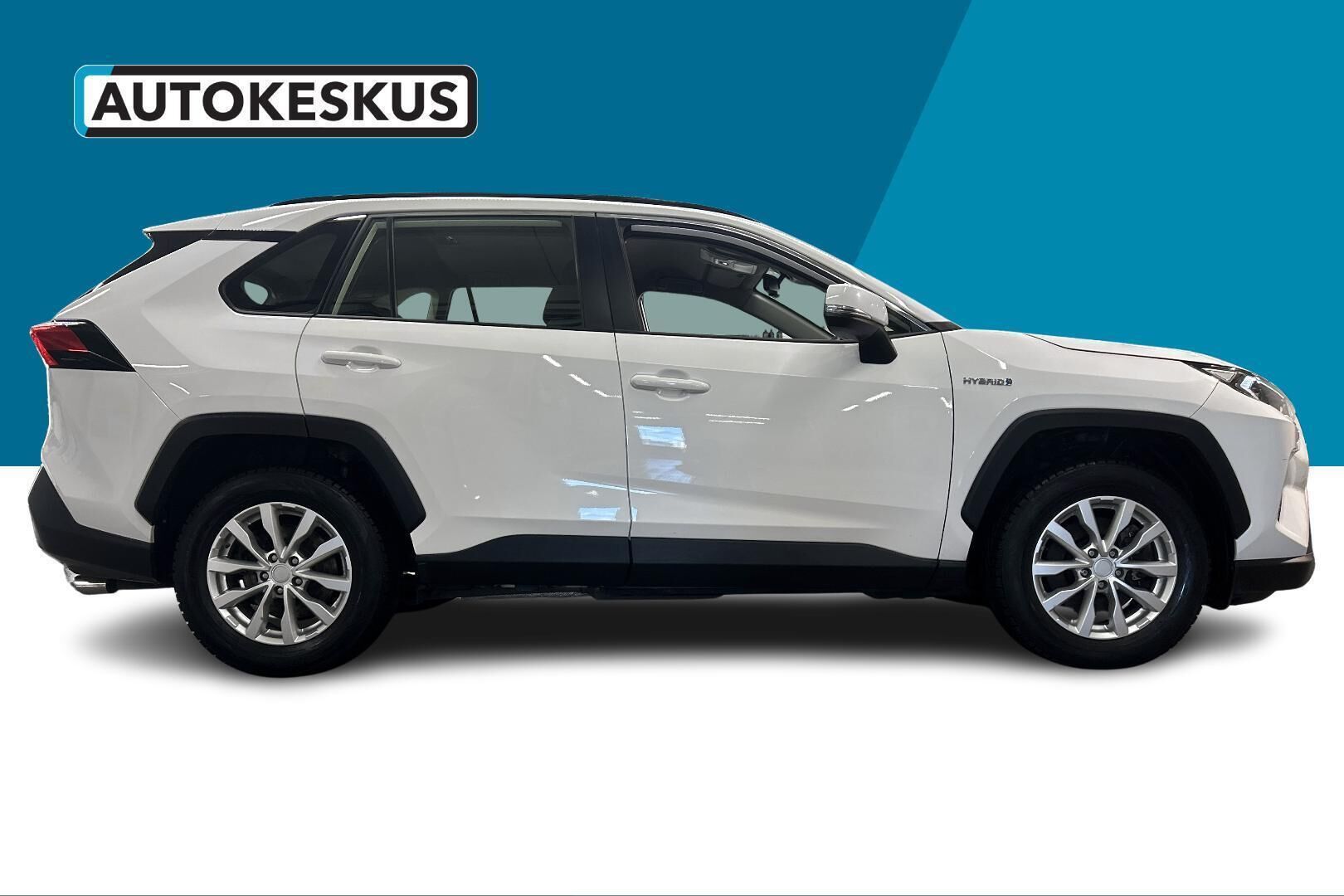 Toyota RAV4 iso kuva 15