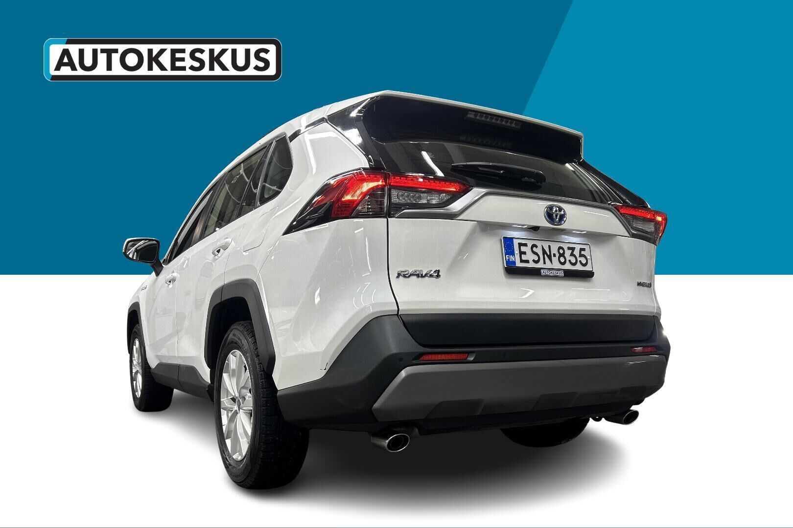 Toyota RAV4 iso kuva 4