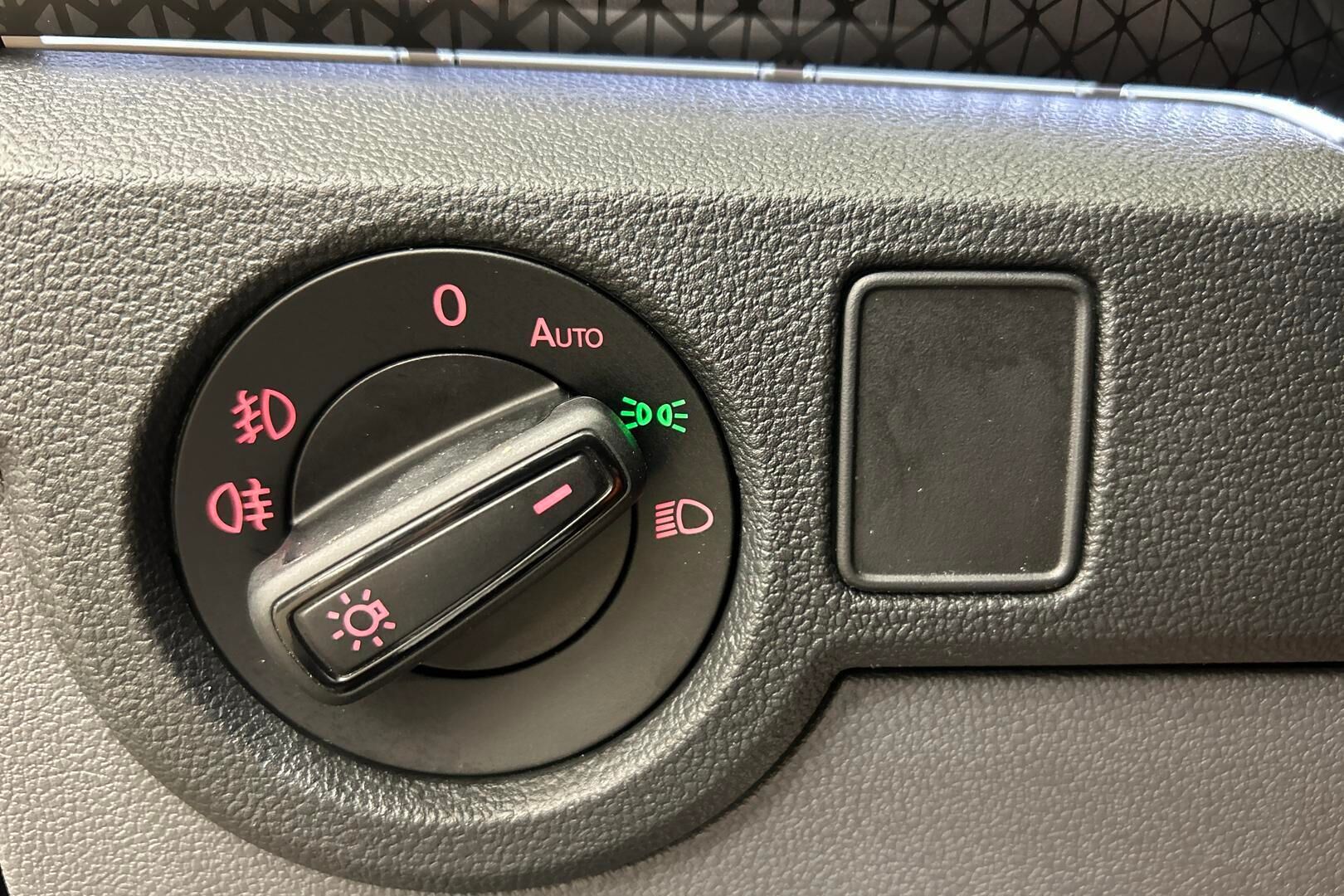 Volkswagen T-Cross iso kuva 19