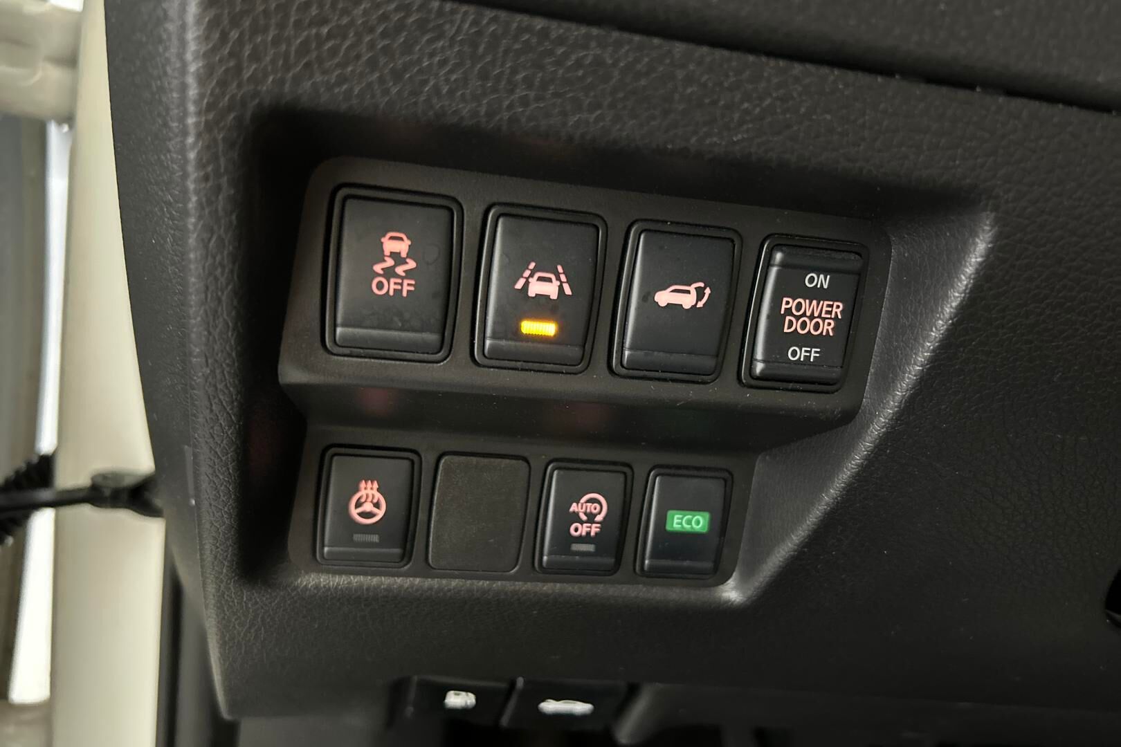Nissan X-Trail iso kuva 17