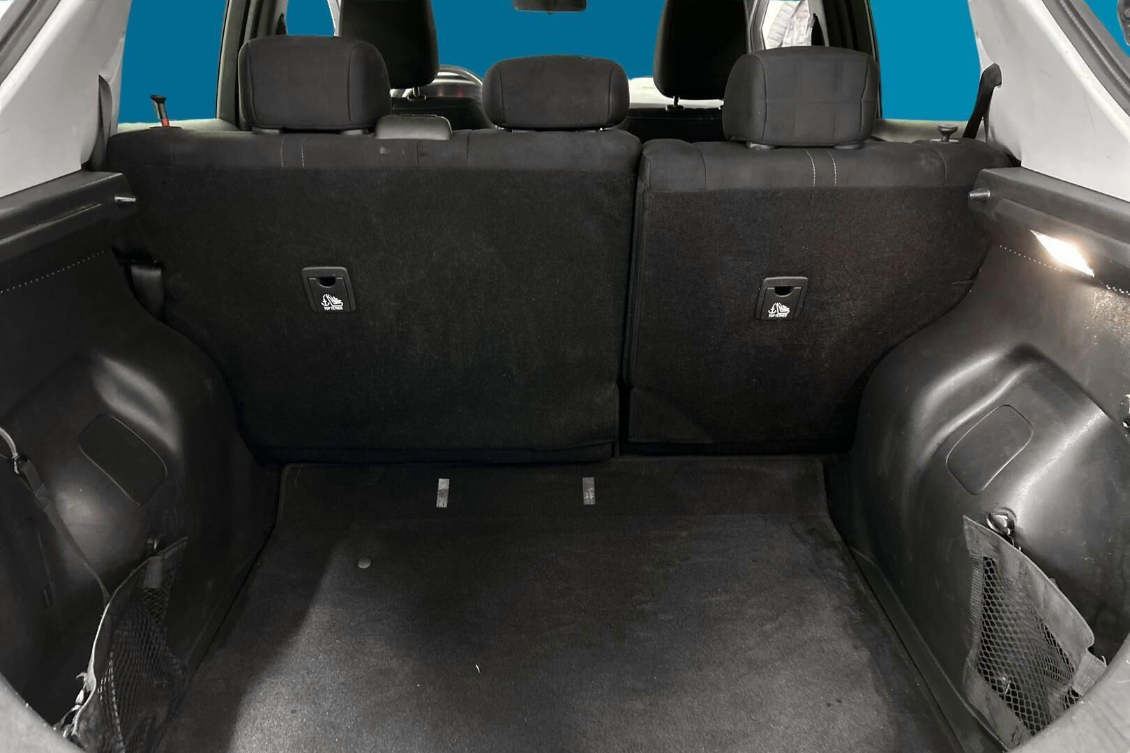 Nissan Leaf iso kuva 1