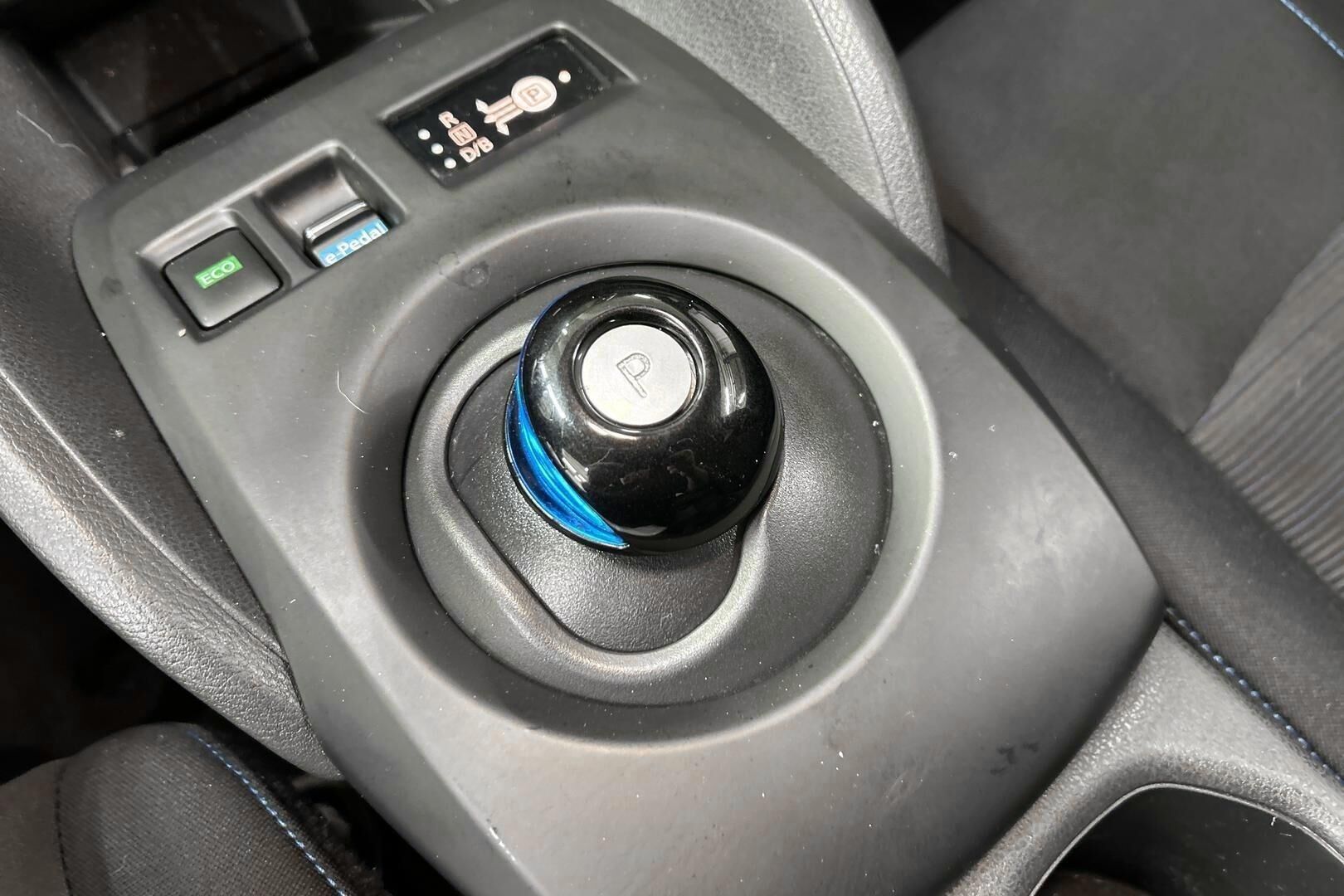 Nissan Leaf iso kuva 4