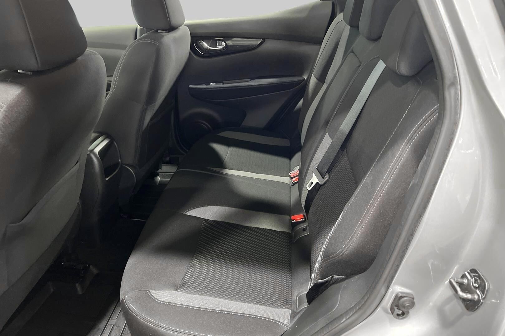 Nissan Qashqai iso kuva 10