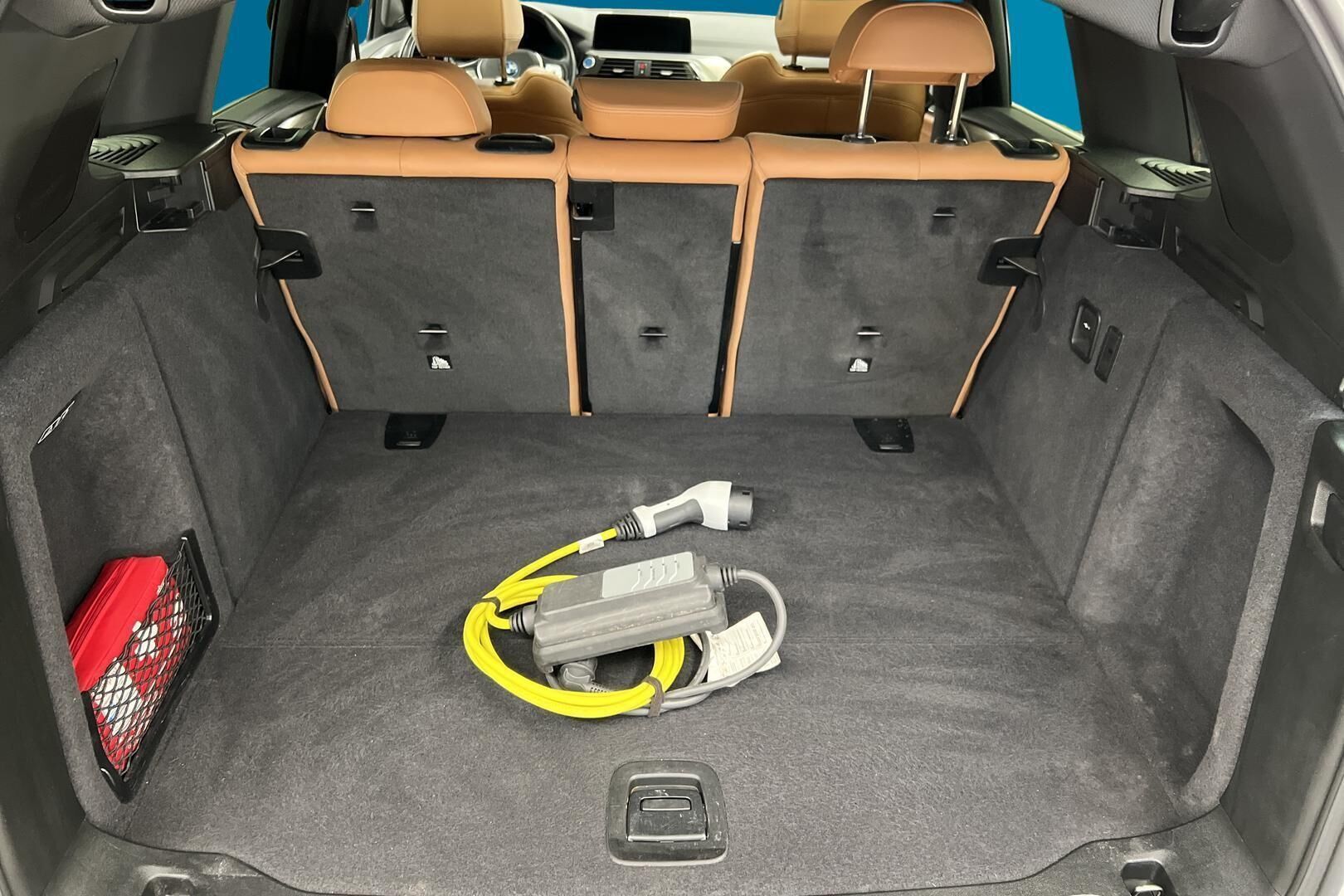 BMW iX3 iso kuva 12