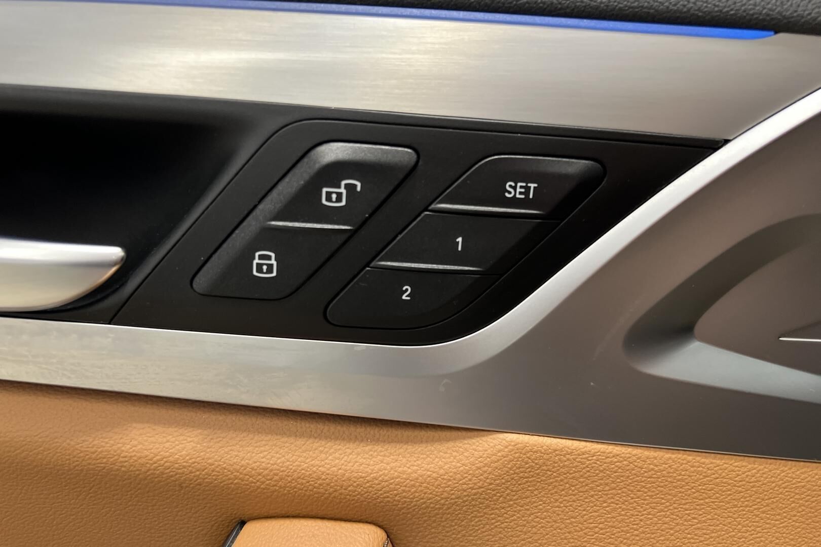 BMW iX3 iso kuva 20