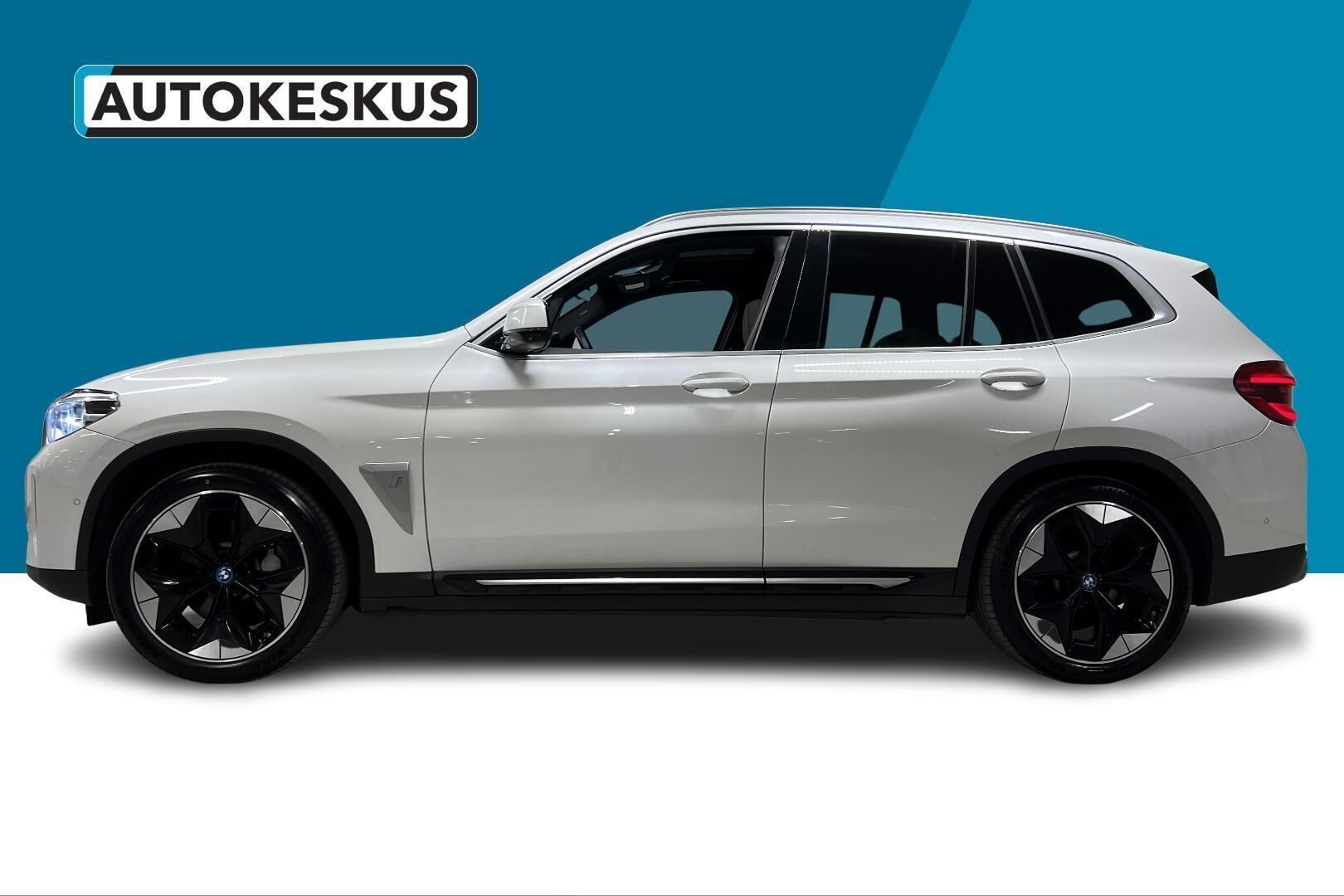 BMW iX3 iso kuva 8