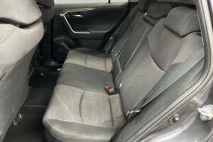Toyota RAV4 esikatselu 10