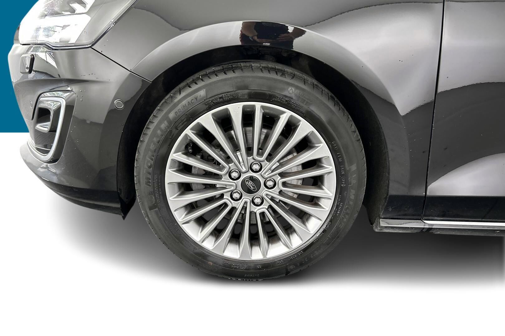 Ford Focus iso kuva 12