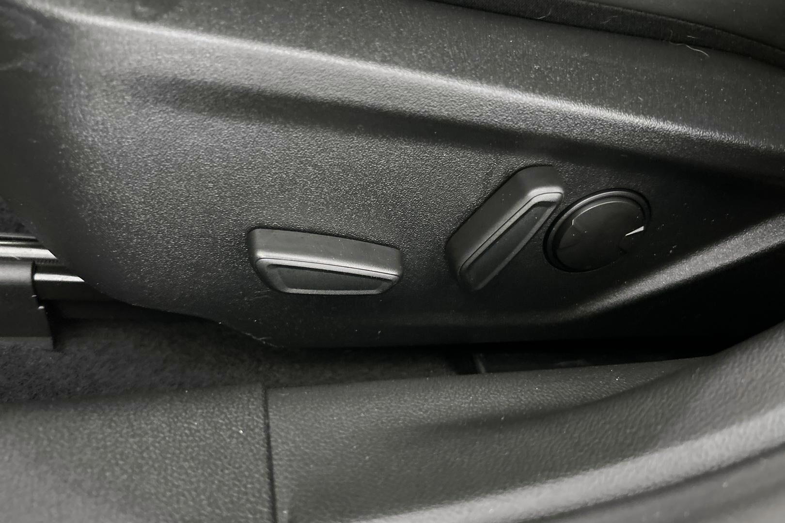 Ford Focus iso kuva 26