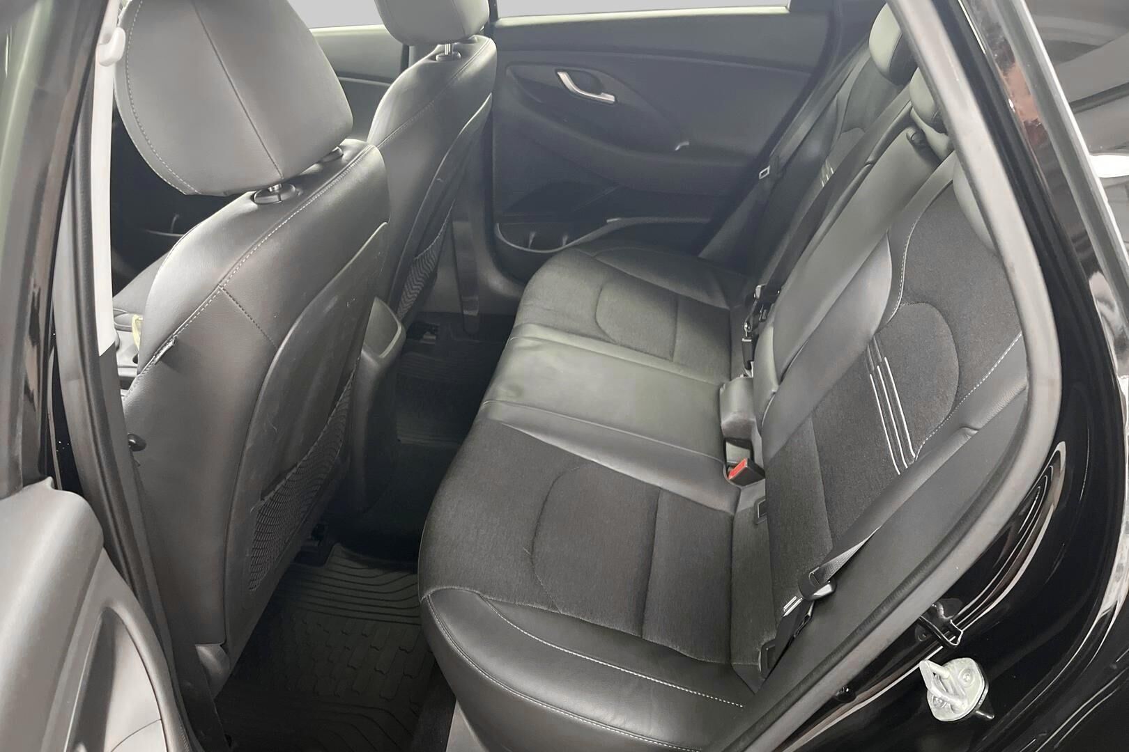 Hyundai i30 Wagon iso kuva 8