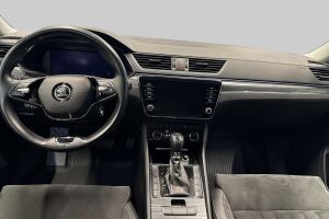 Skoda Superb esikatselu 28