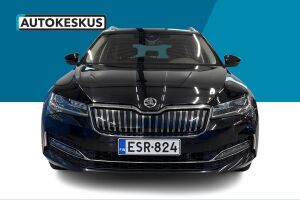 Skoda Superb esikatselu 2
