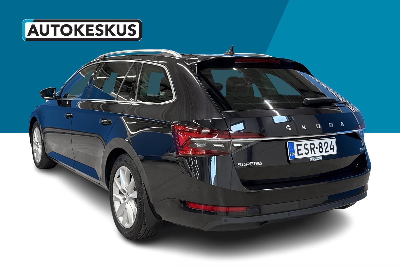 Skoda Superb iso kuva 6