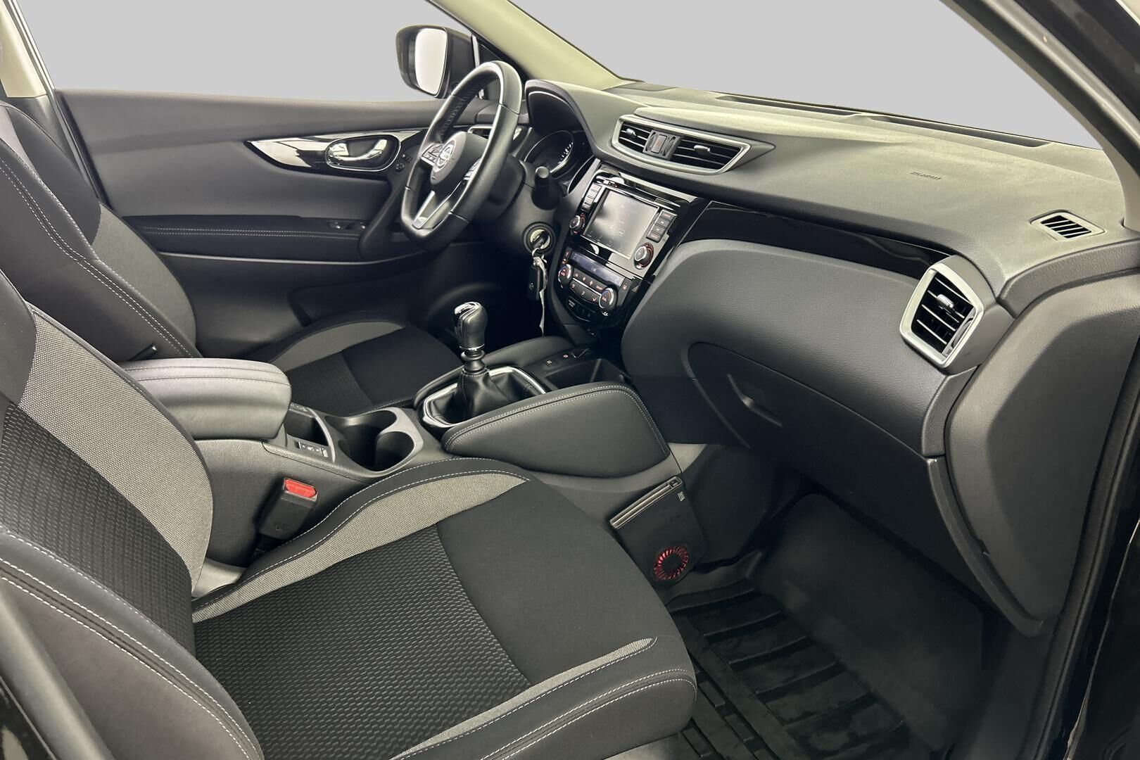Nissan Qashqai iso kuva 12