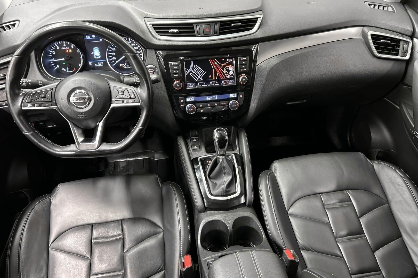 Nissan Qashqai iso kuva 11