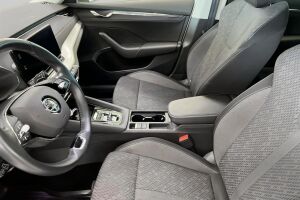 Skoda Octavia esikatselu 9