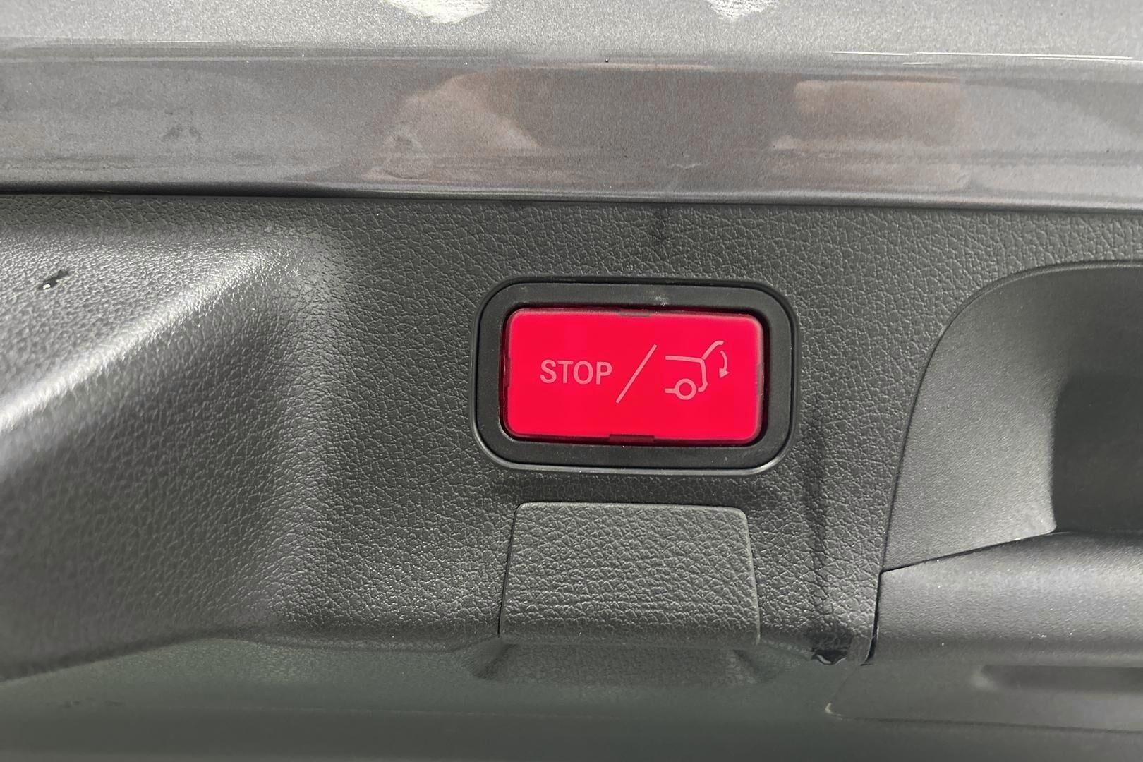 Mercedes-Benz CLA iso kuva 14