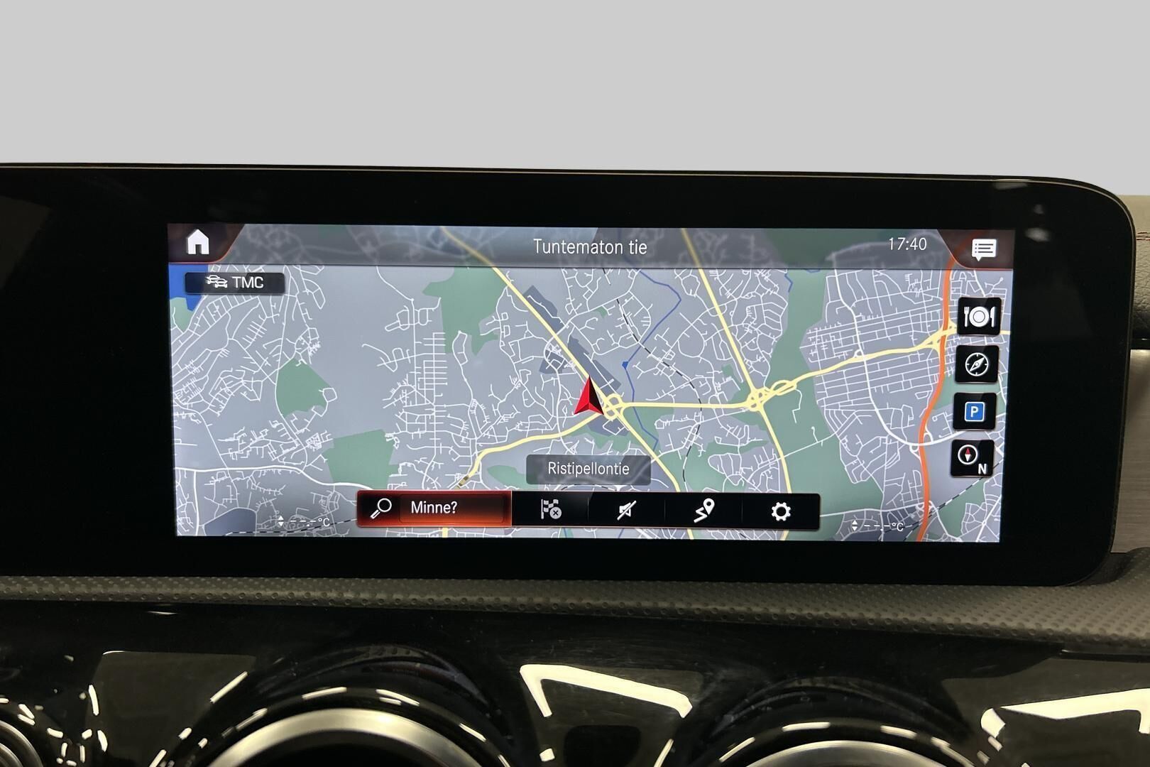 Mercedes-Benz CLA iso kuva 27