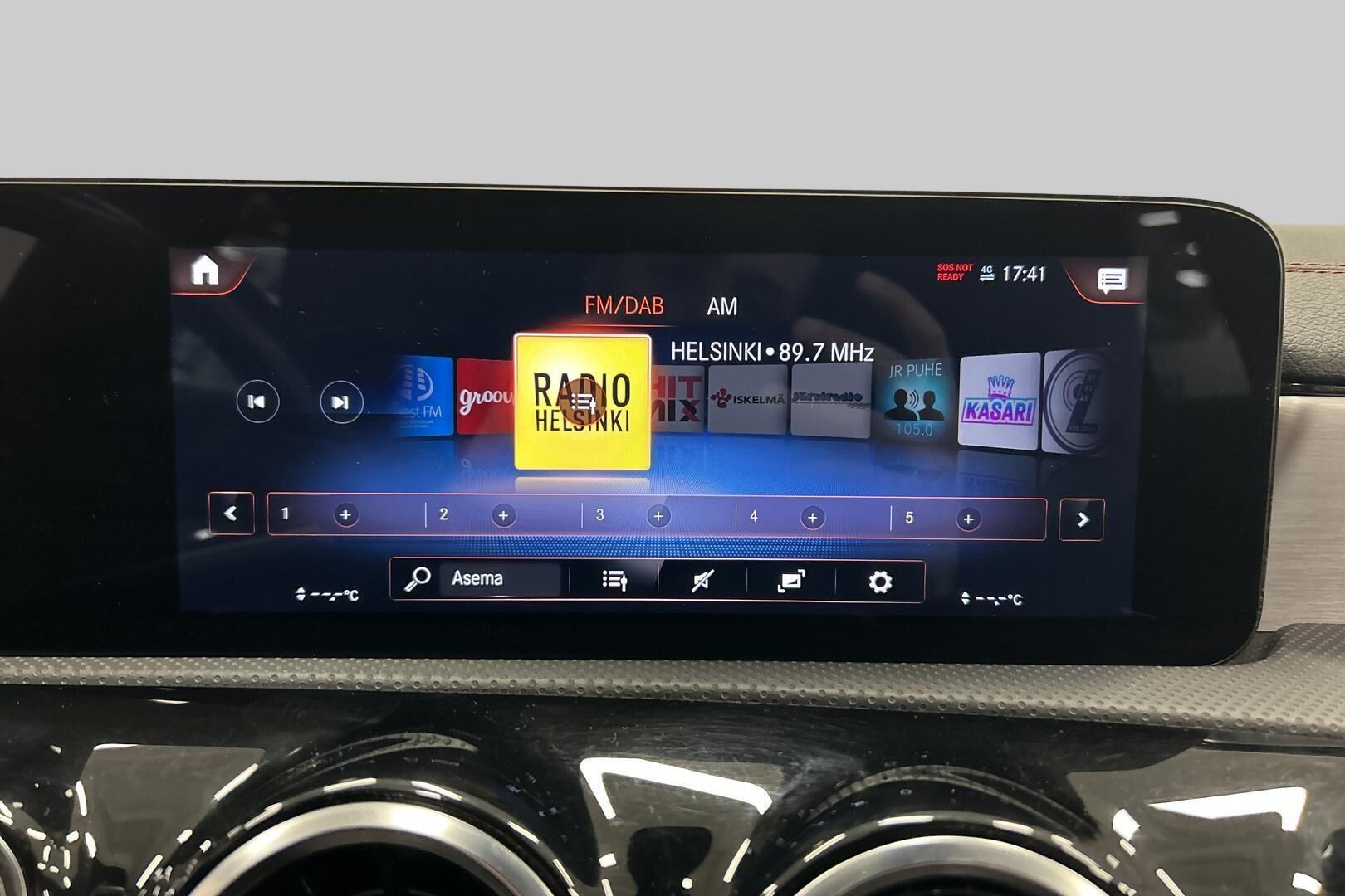 Mercedes-Benz CLA iso kuva 29