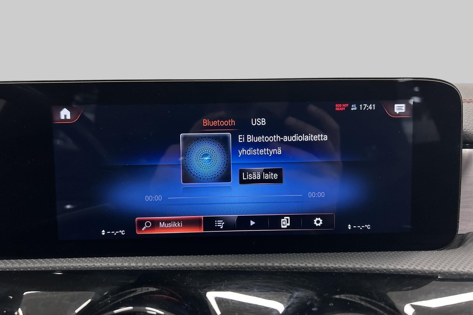 Mercedes-Benz CLA iso kuva 30