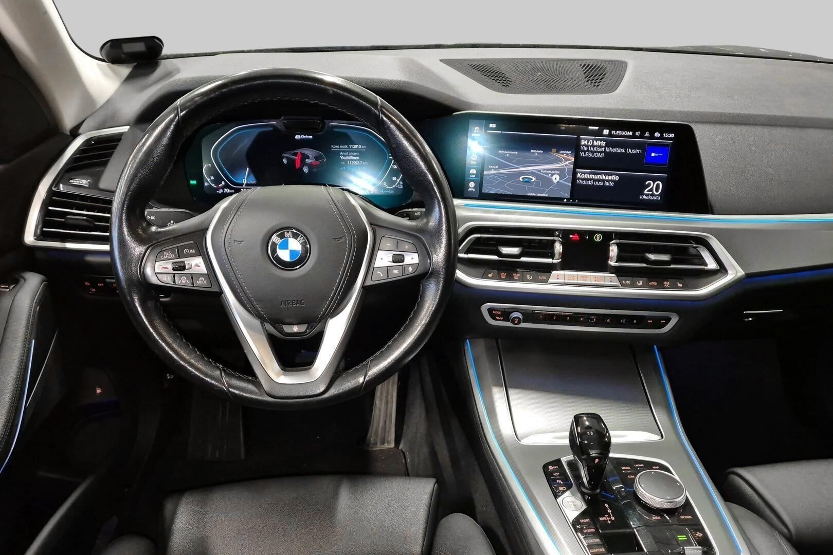 BMW X5 iso kuva 2