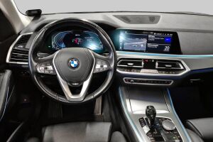 BMW X5 esikatselu 2