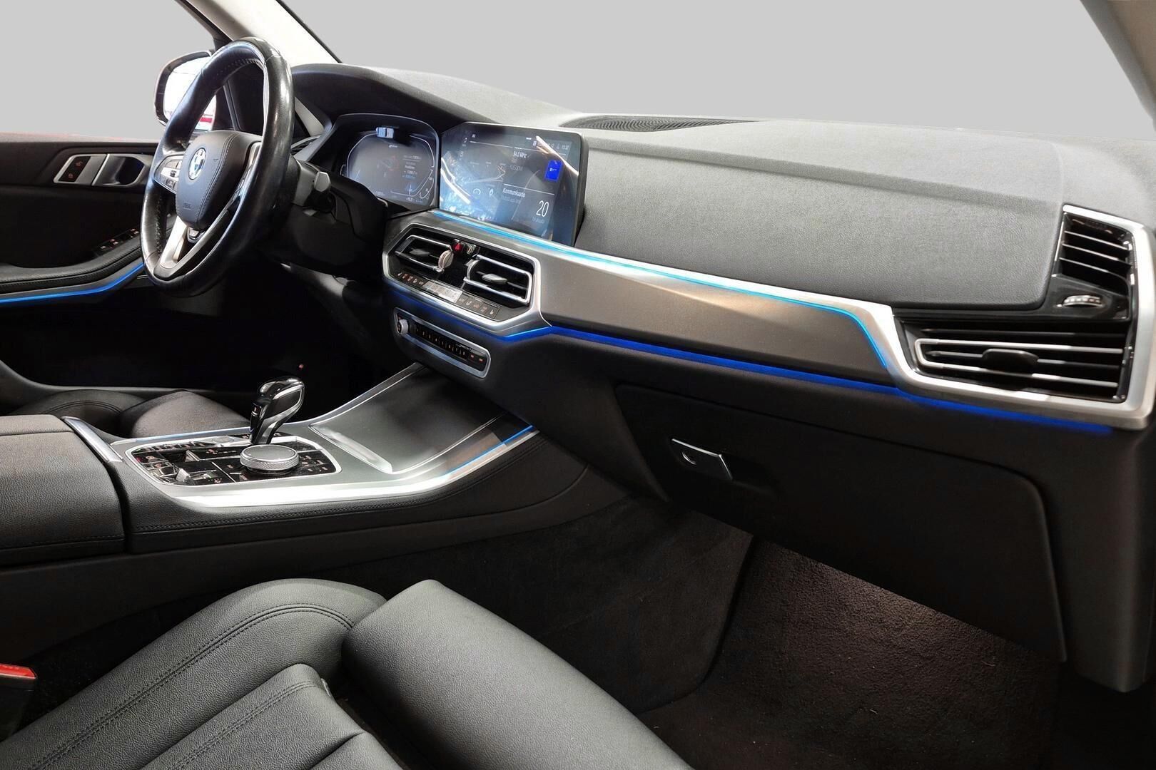 BMW X5 iso kuva 5