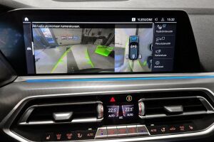 BMW X5 esikatselu 8