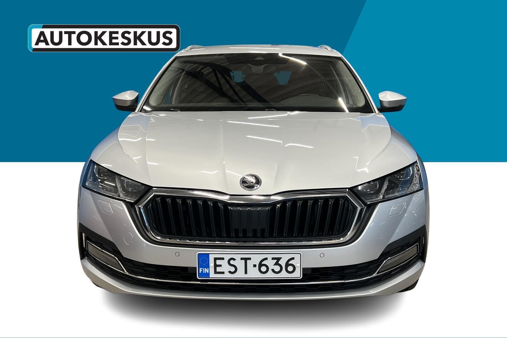 Skoda Octavia iso kuva 2