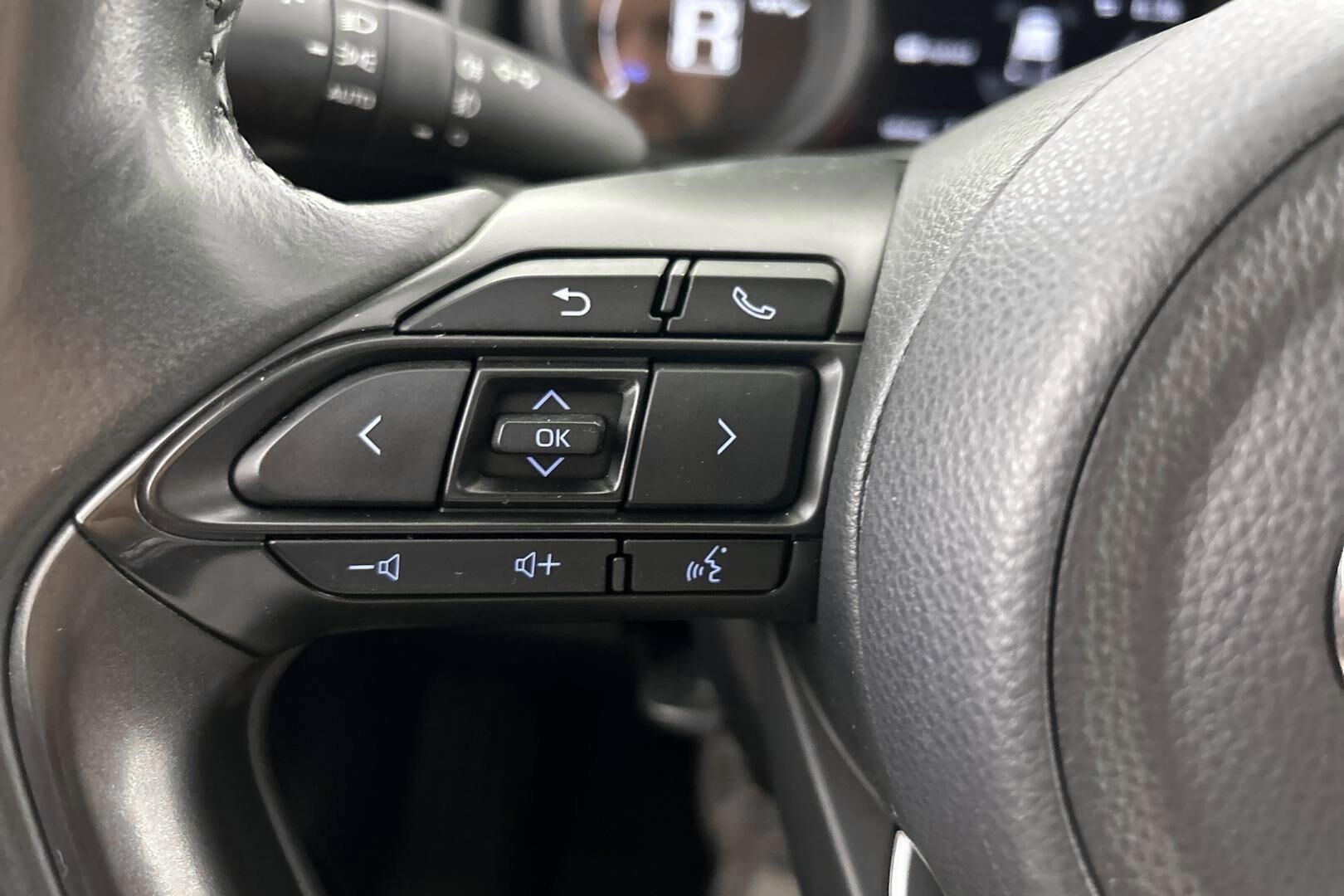 Toyota Yaris iso kuva 15