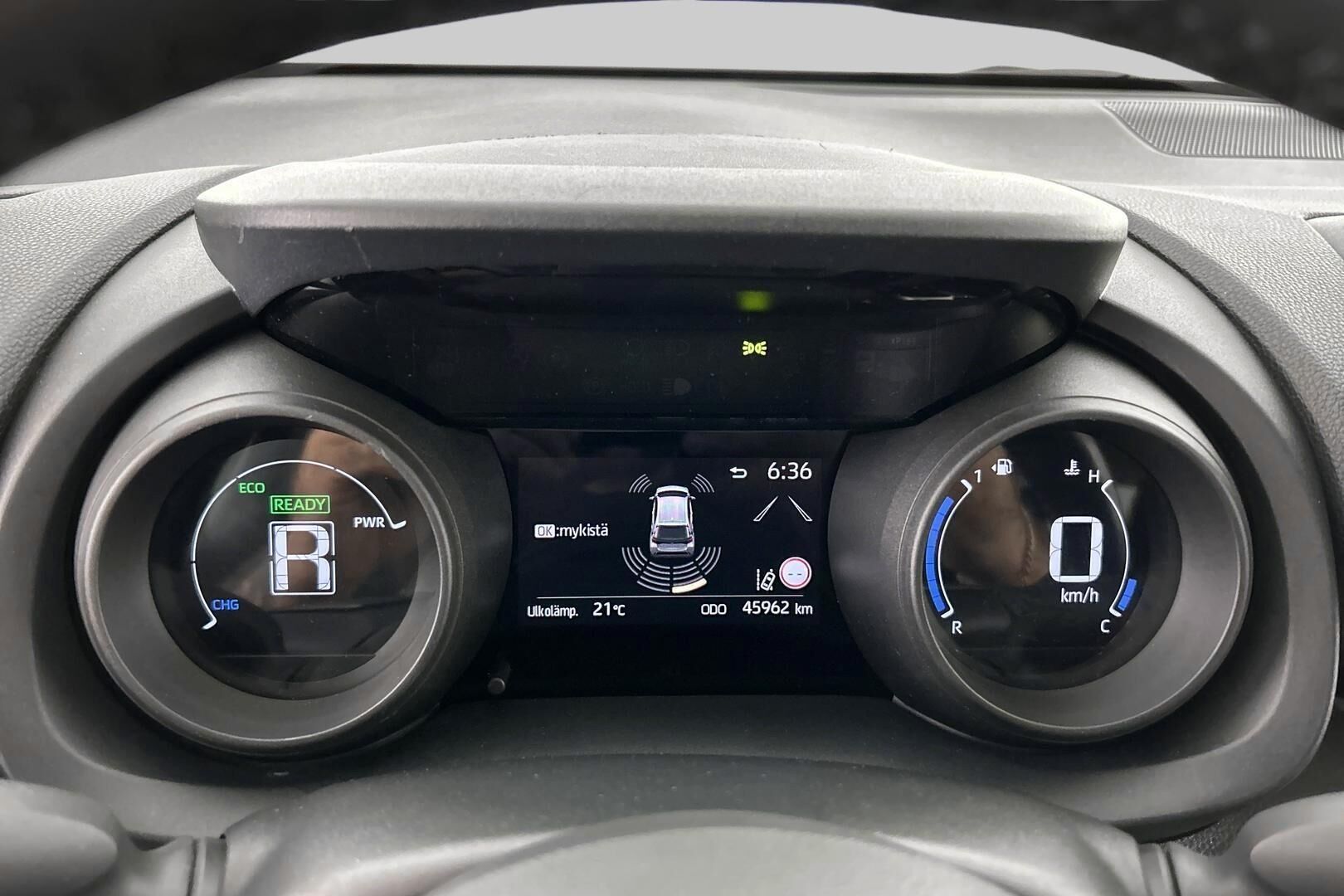Toyota Yaris iso kuva 17