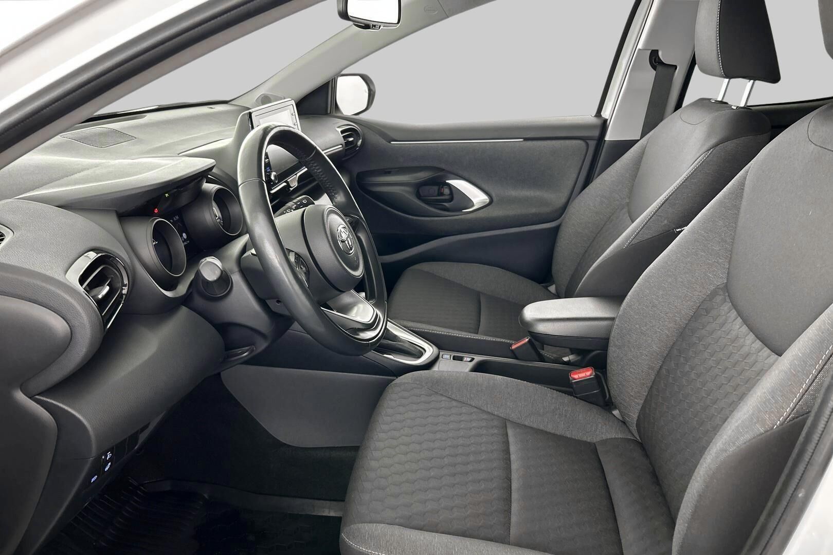 Toyota Yaris iso kuva 7