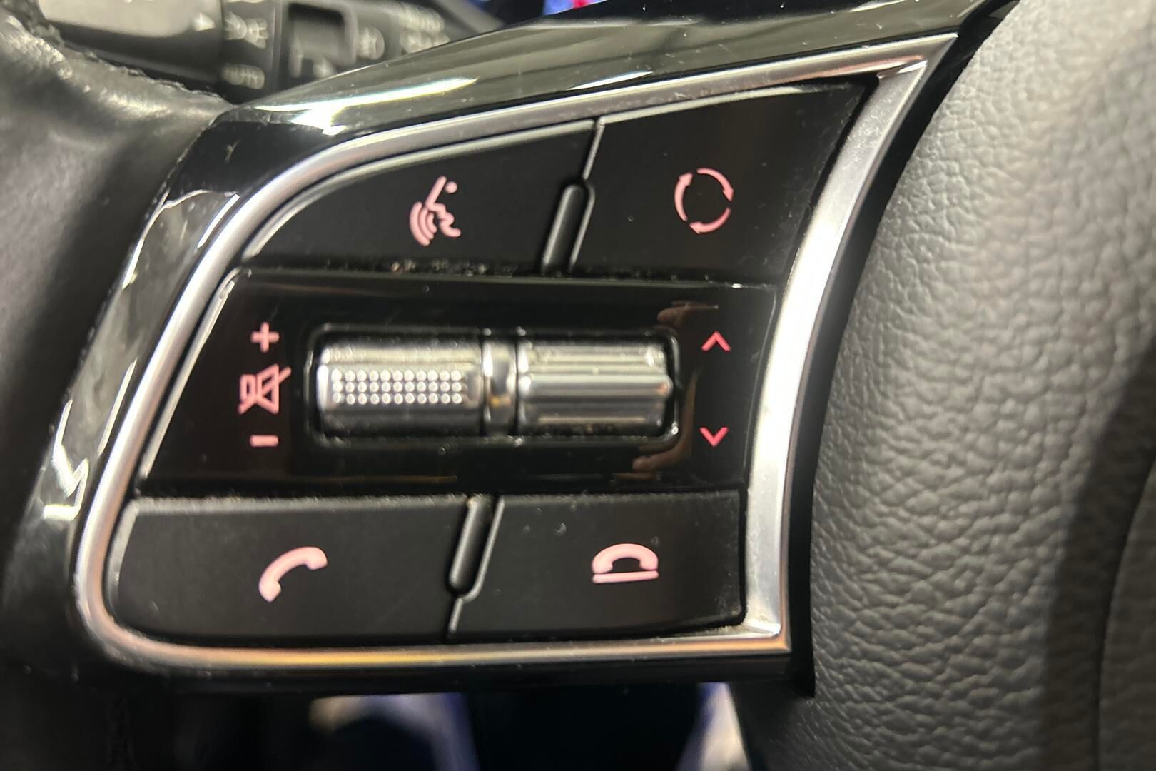 Kia XCeed iso kuva 19