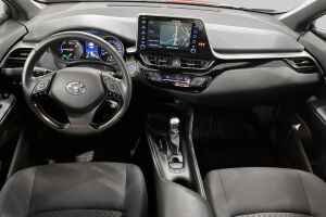 Toyota C-HR esikatselu 9