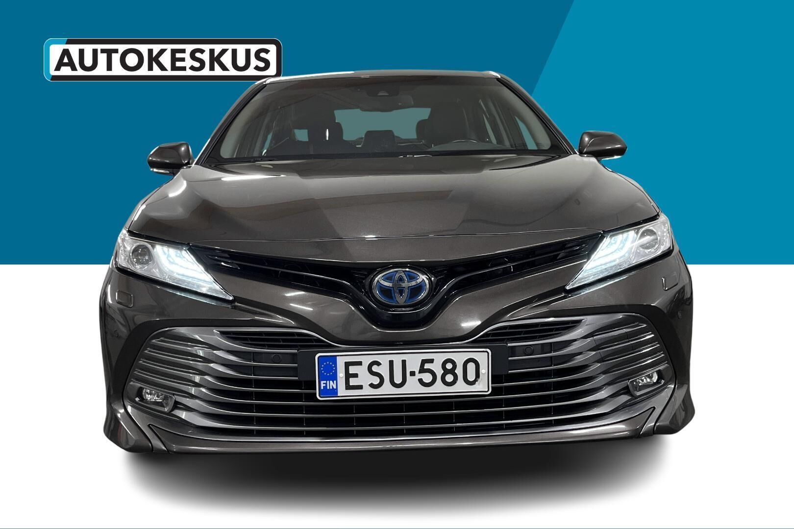 Toyota Camry 2,5 Hybrid Style Business 2021, photo 2/15