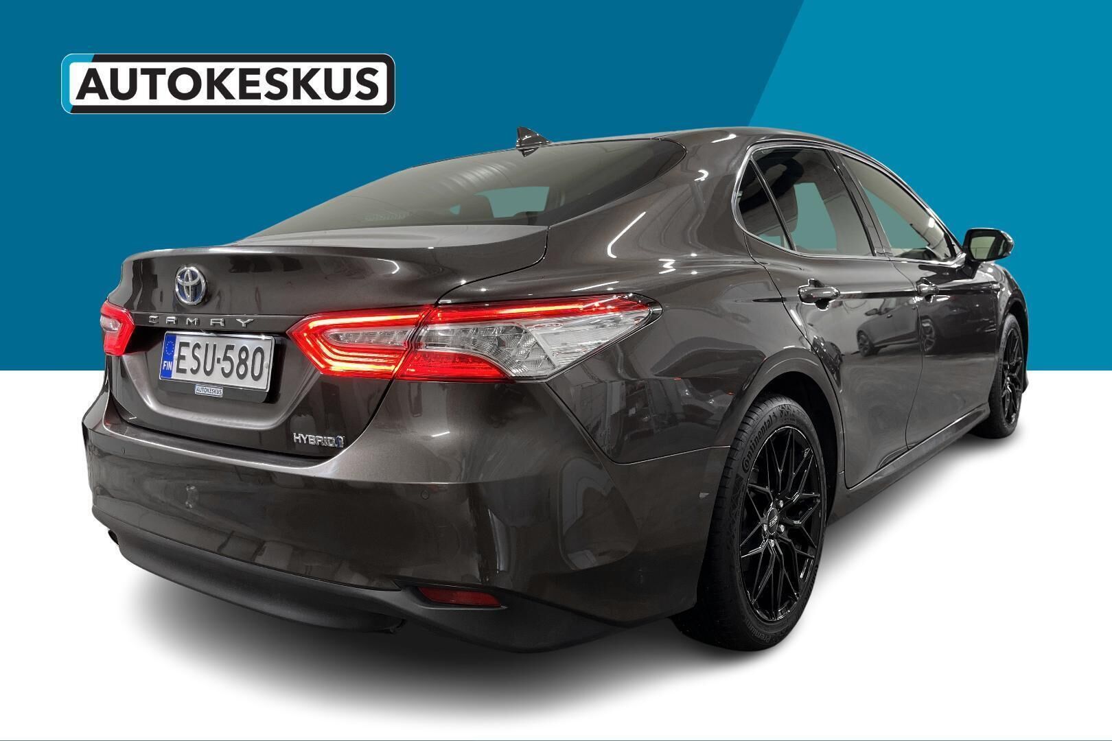 Toyota Camry iso kuva 4