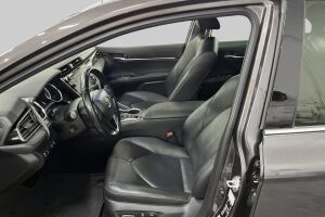 Toyota Camry esikatselu 8