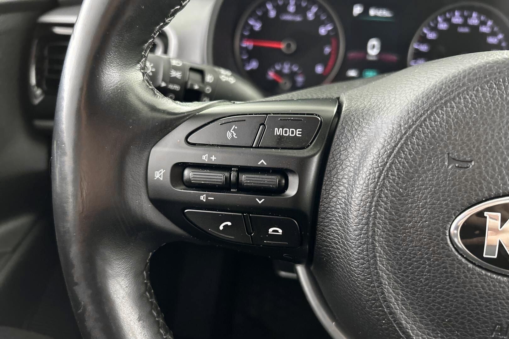 Kia Stonic iso kuva 15