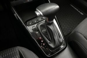 Kia Stonic esikatselu 25