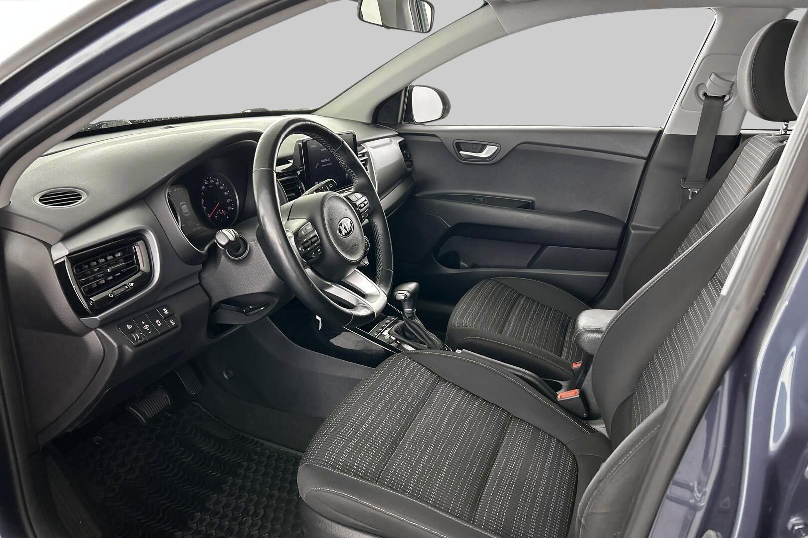 Kia Stonic iso kuva 8