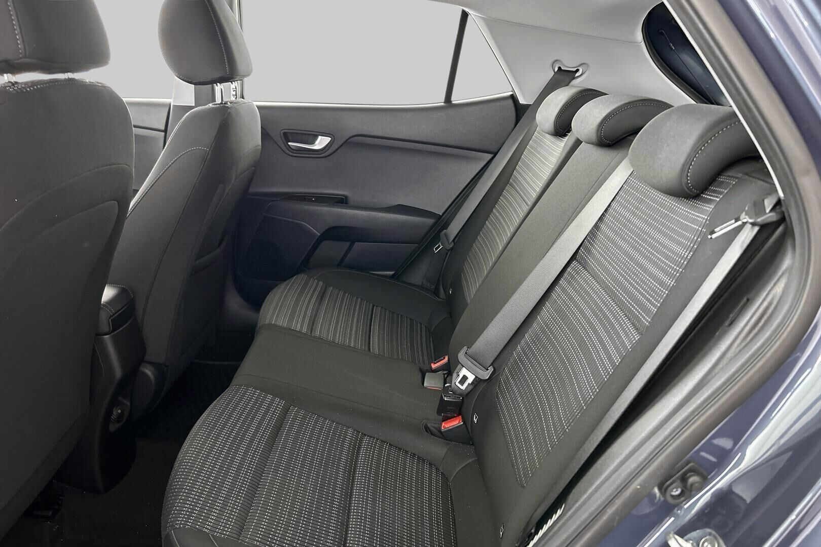 Kia Stonic iso kuva 9