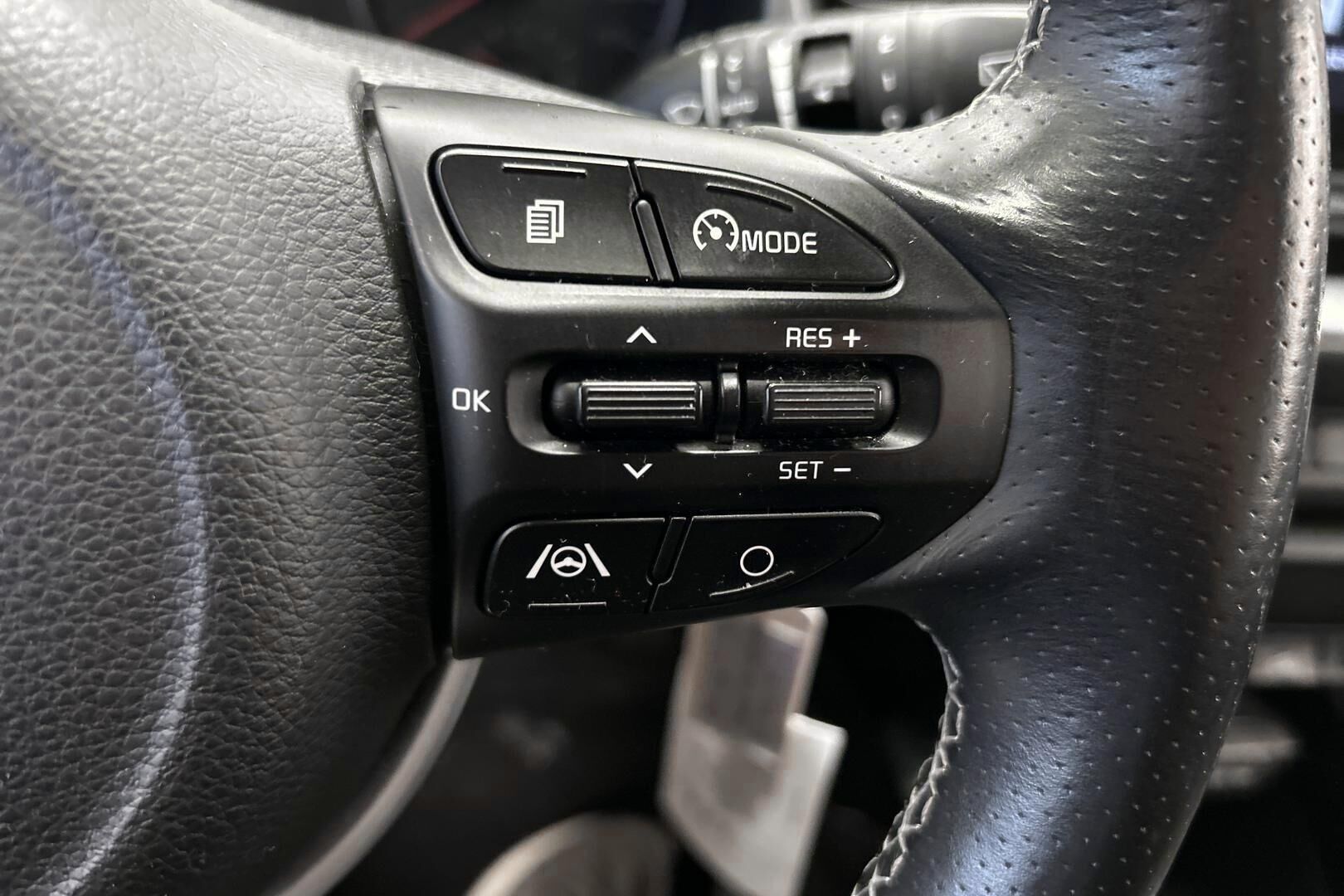 Kia Stonic iso kuva 18