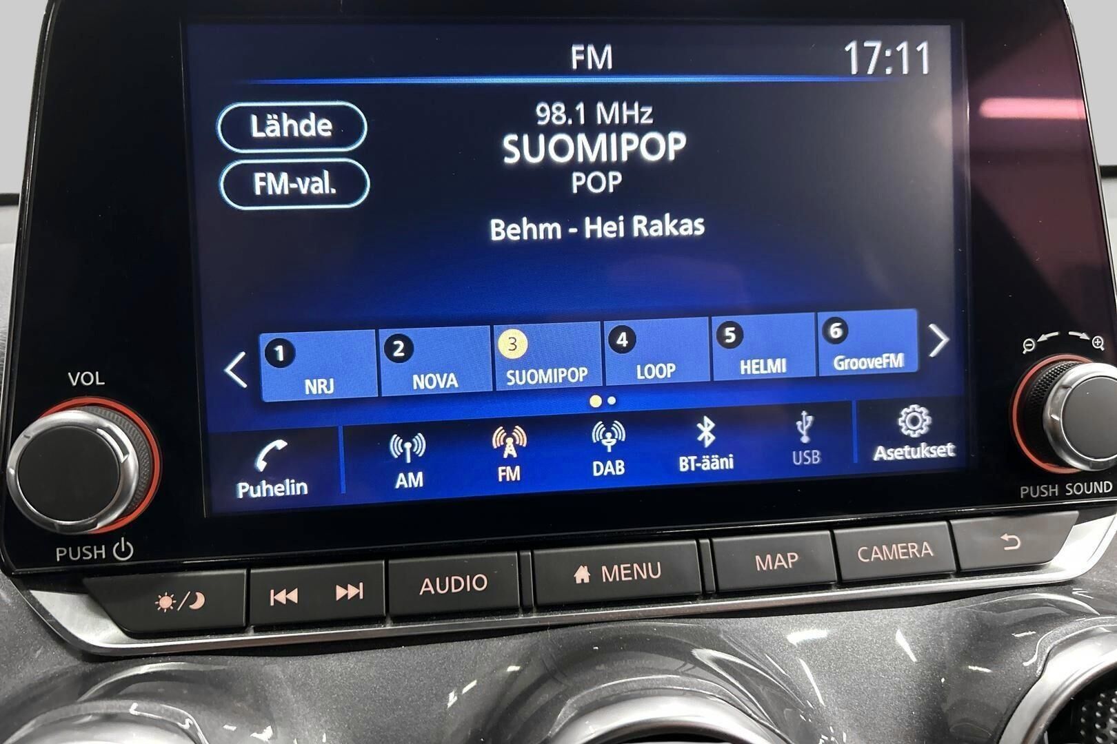 Nissan Juke iso kuva 15