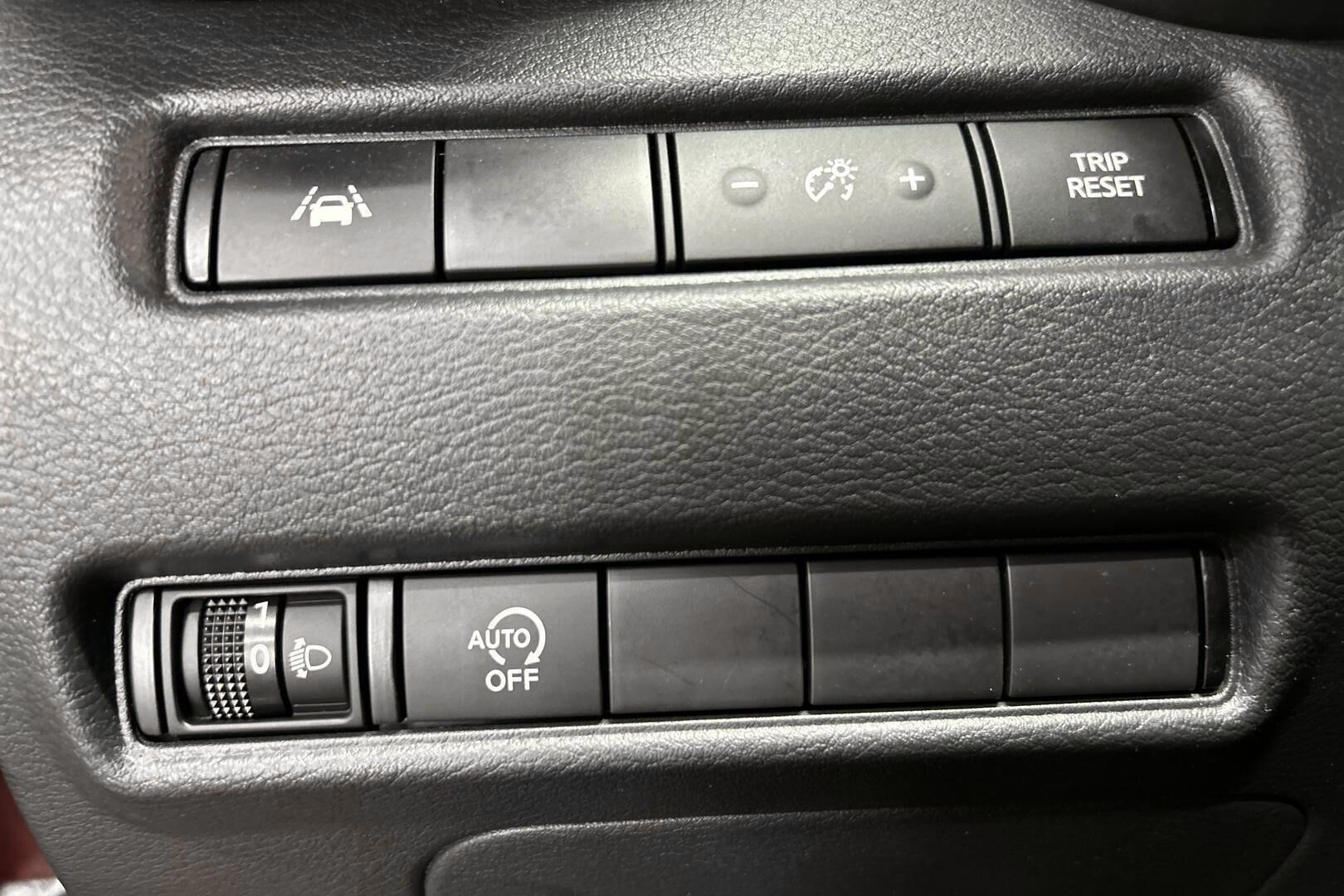 Nissan Juke iso kuva 21