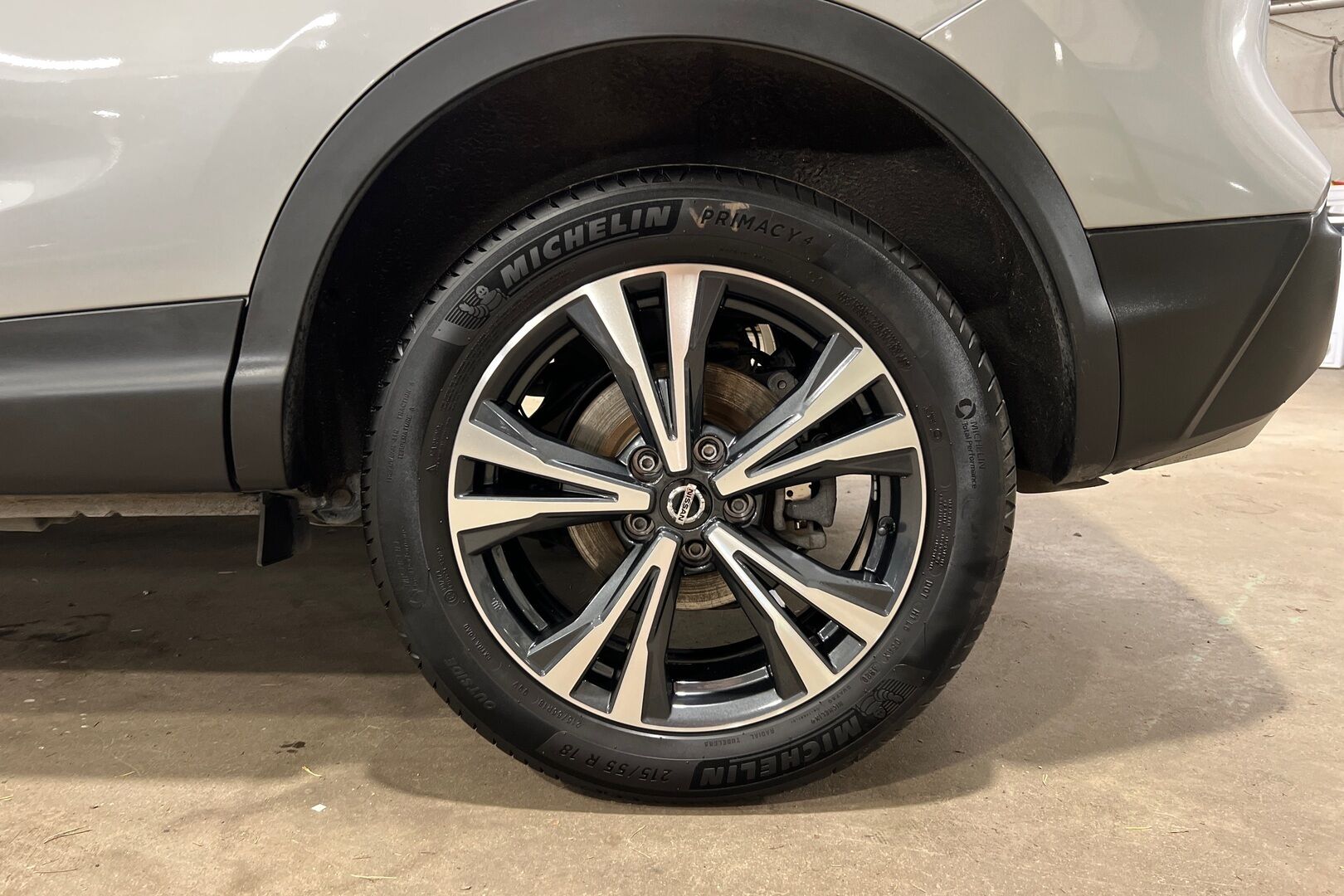 Nissan Qashqai iso kuva 11