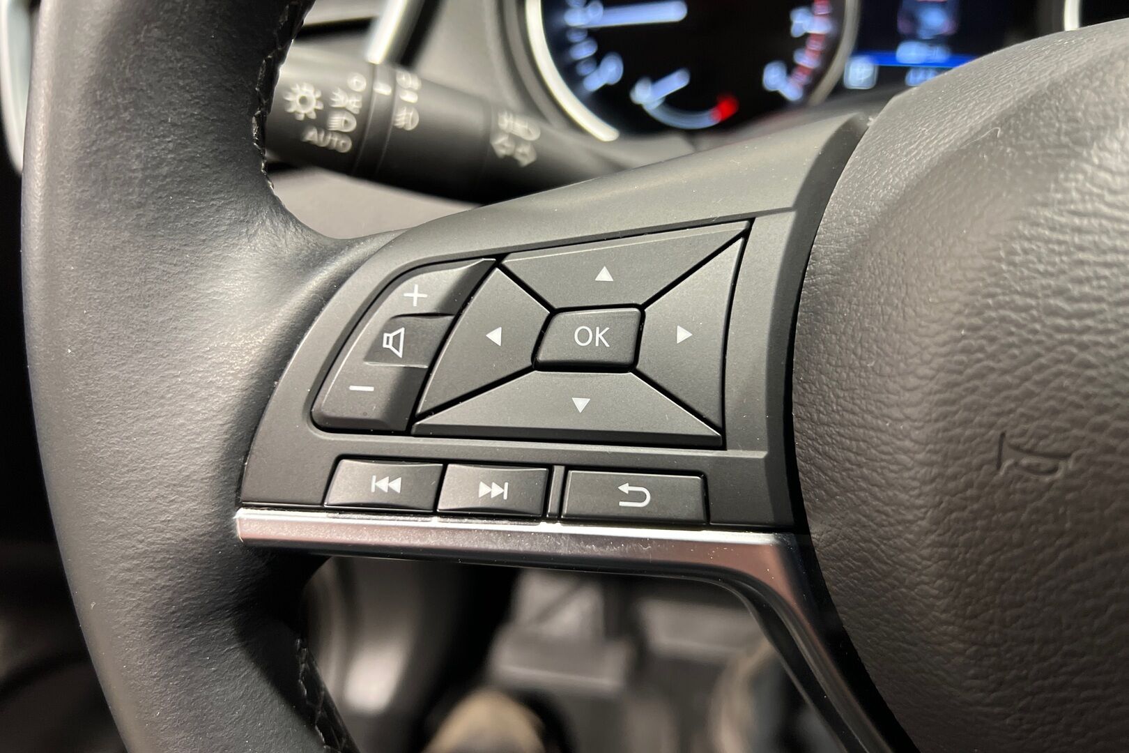 Nissan Qashqai iso kuva 13