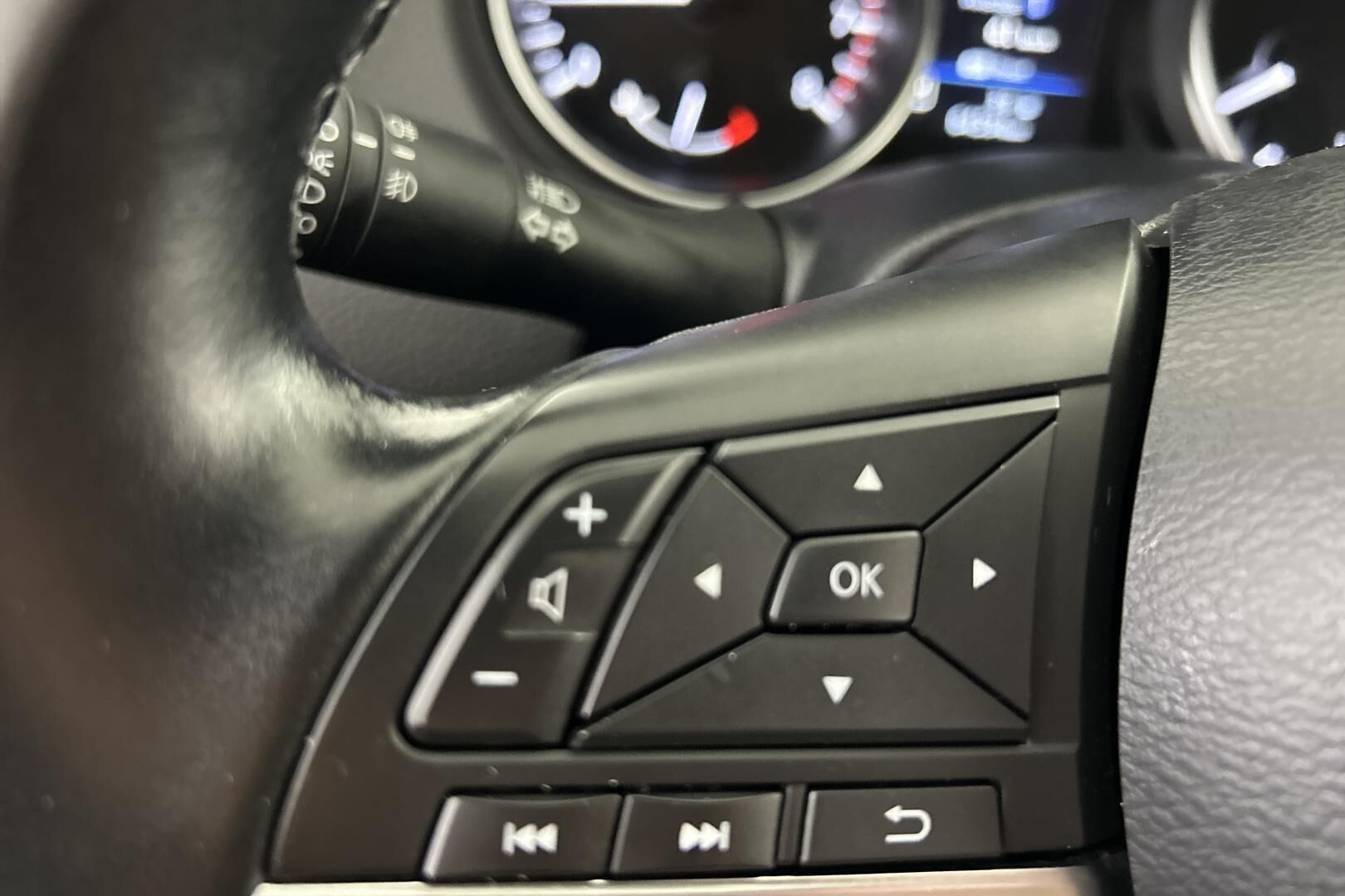 Nissan Qashqai iso kuva 22