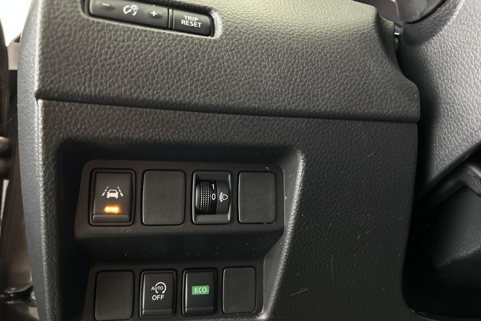 Nissan Qashqai iso kuva 25